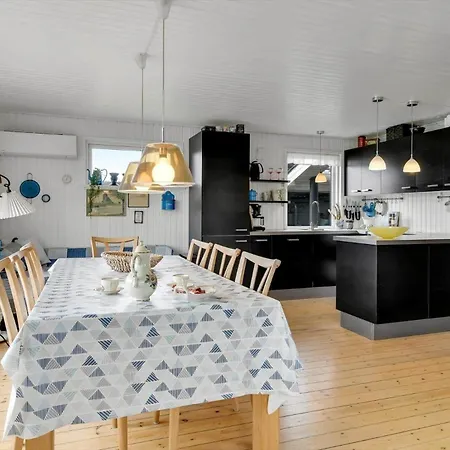 Hs010-henne-hjelmevej-7 Хенне-Странн