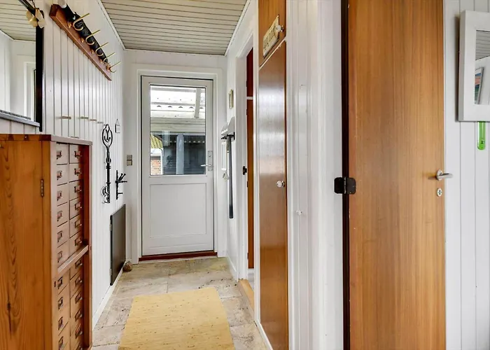 Hs010-henne-hjelmevej-7 *