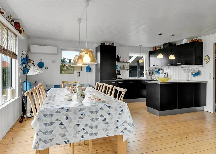 Hs010-henne-hjelmevej-7 Henne Strand