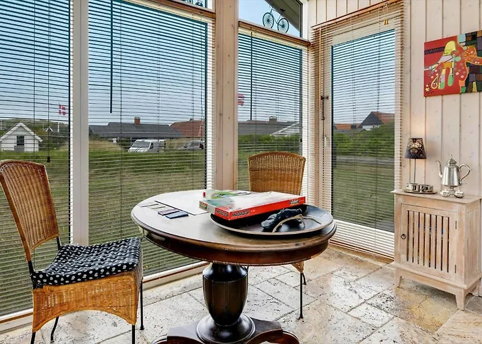 Hs010-henne-hjelmevej-7 * Henne Strand